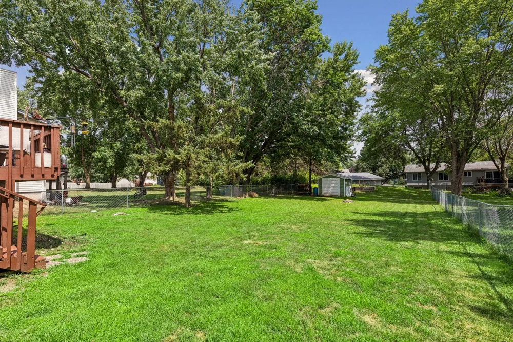 17540 Ionia Path Lakeville, MN 55044
