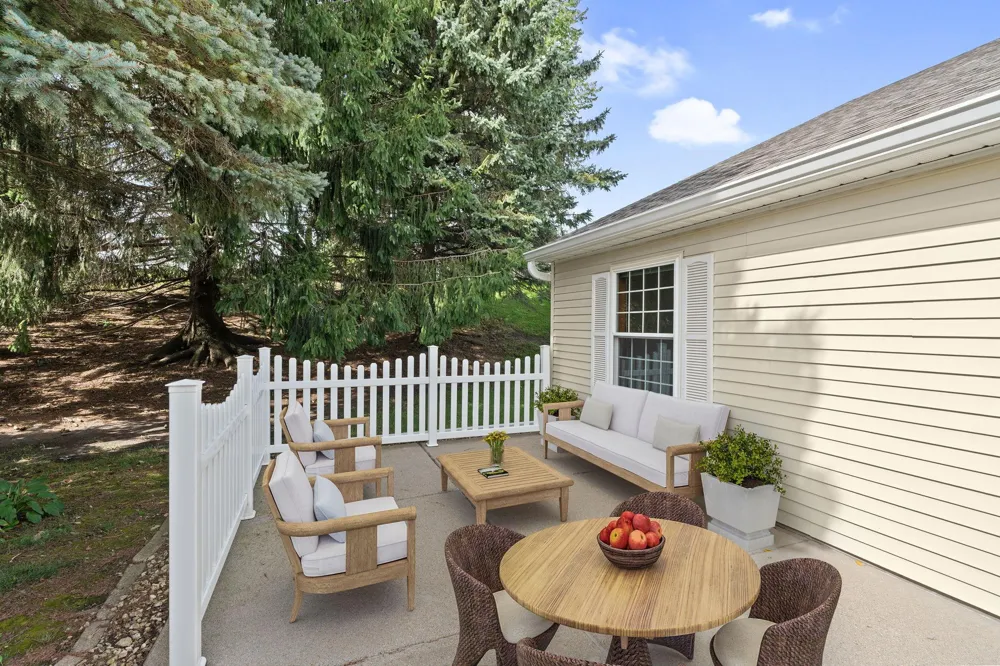 6939 Inverness Court #43 Inver Grove Heights, MN 55077
