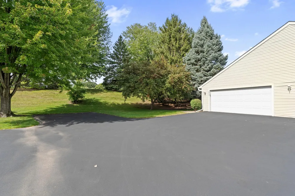 6939 Inverness Court #43 Inver Grove Heights, MN 55077