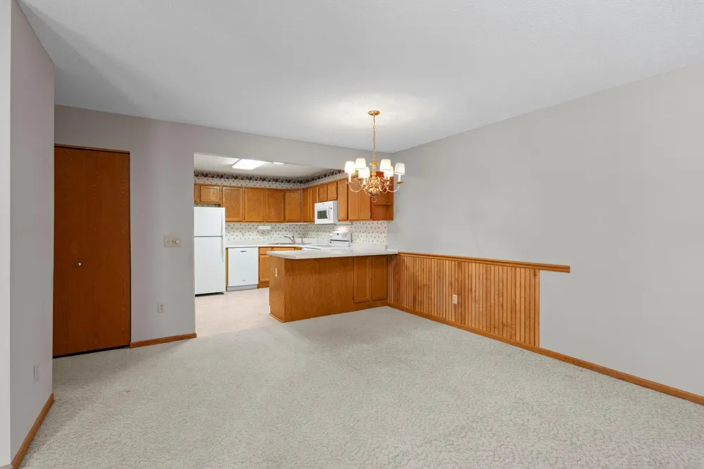 6939 Inverness Court #43 Inver Grove Heights, MN 55077