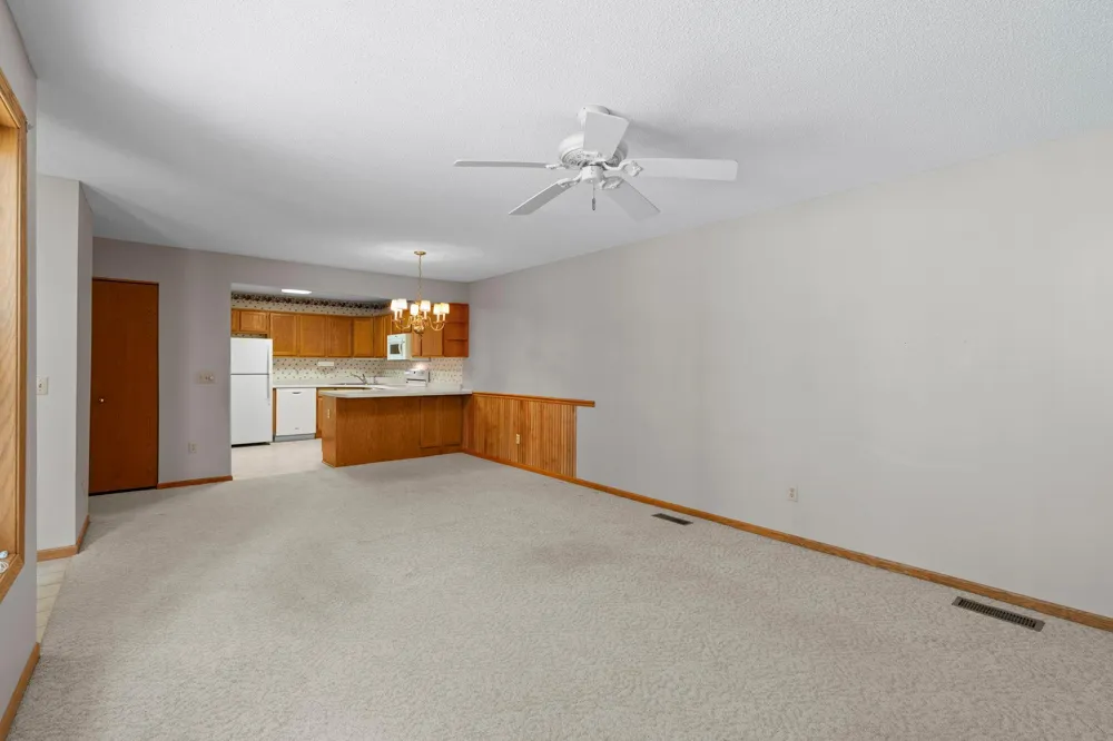 6939 Inverness Court #43 Inver Grove Heights, MN 55077