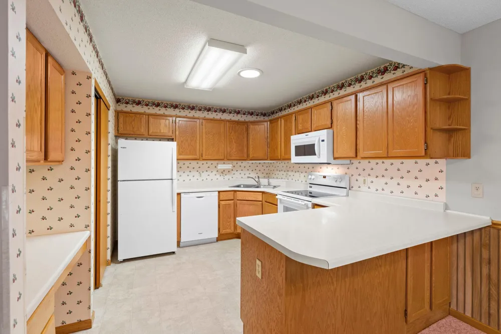 6939 Inverness Court #43 Inver Grove Heights, MN 55077