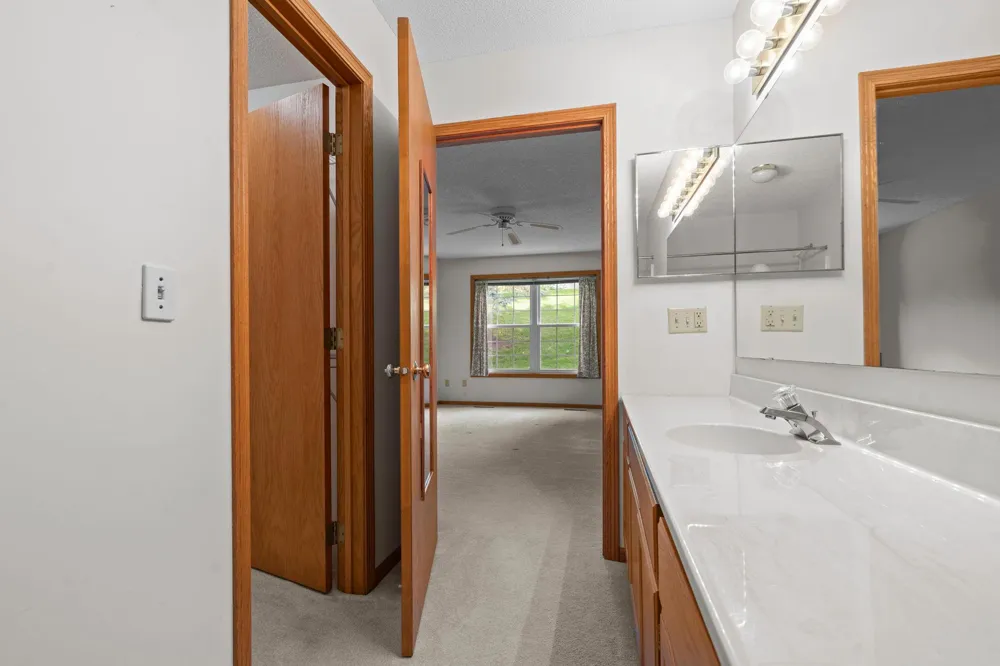 6939 Inverness Court #43 Inver Grove Heights, MN 55077