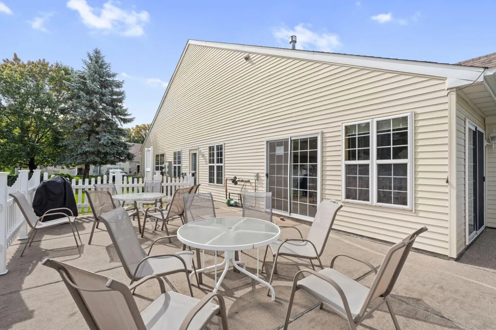 6939 Inverness Court #43 Inver Grove Heights, MN 55077
