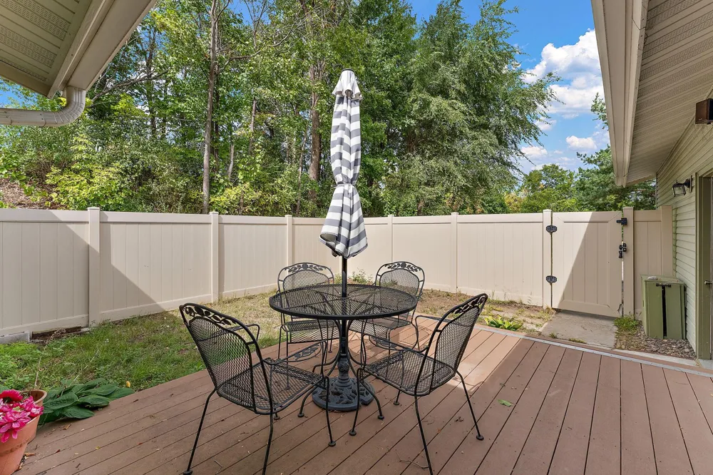 3277 Cloman Way #26 Inver Grove Heights, MN 55076