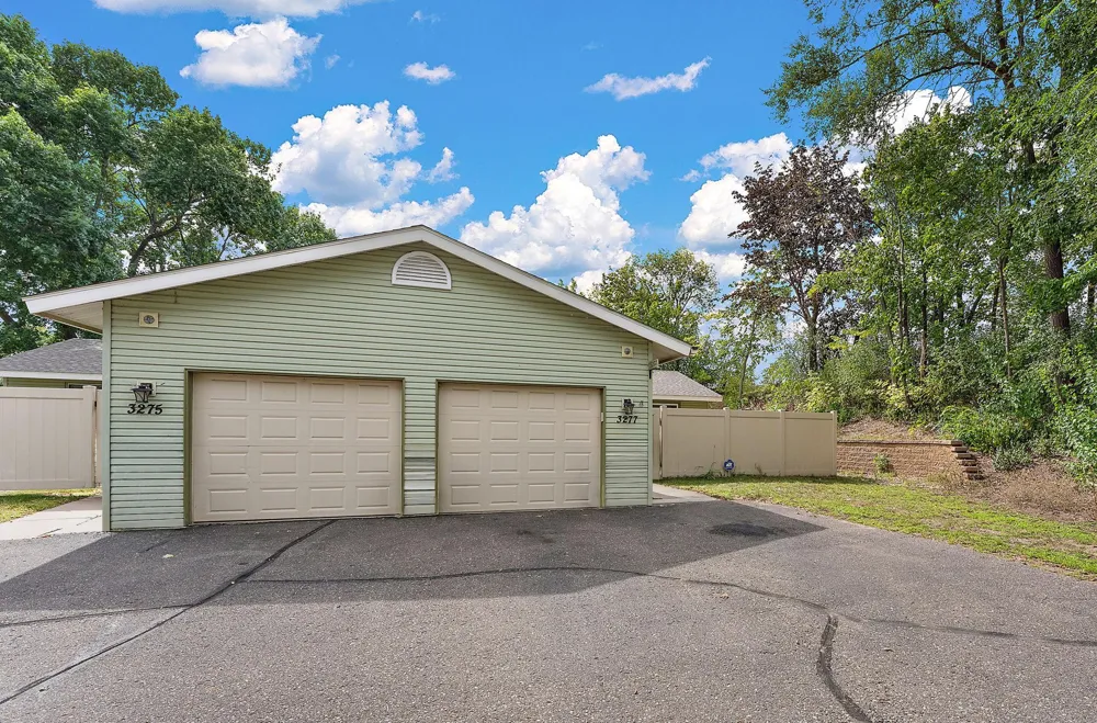 3277 Cloman Way #26 Inver Grove Heights, MN 55076
