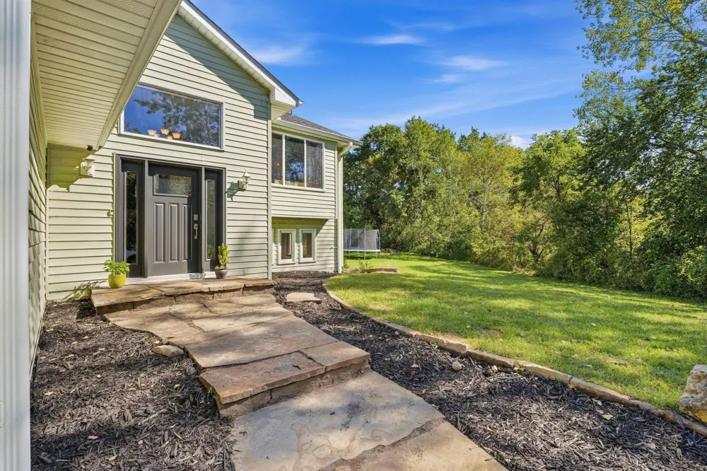 5700 Lexington Avenue Shoreview, MN 55126