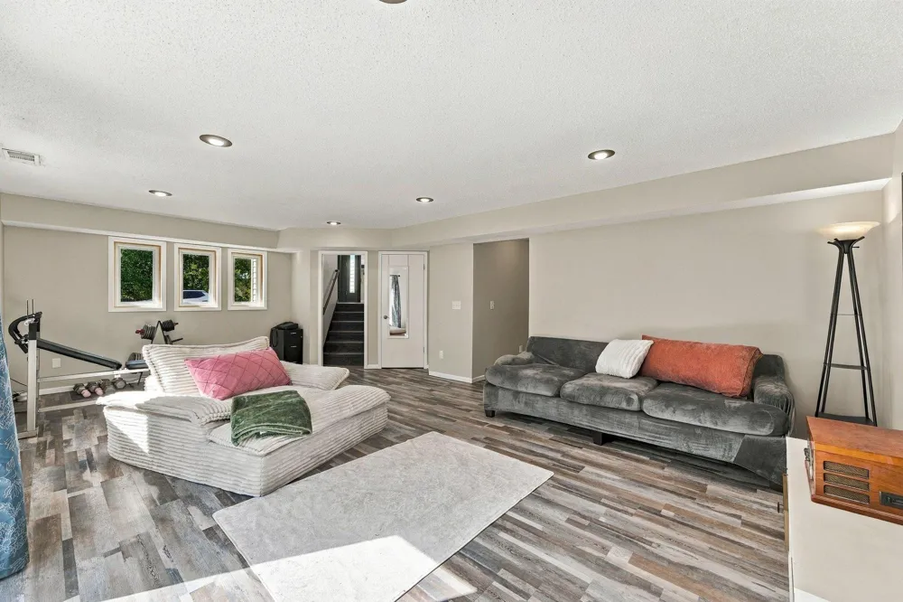 5700 Lexington Avenue Shoreview, MN 55126