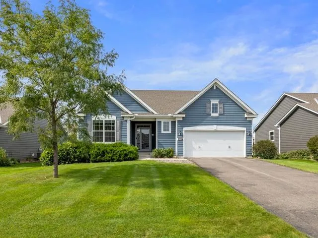 20897 Glade Avenue Lakeville, MN 55044