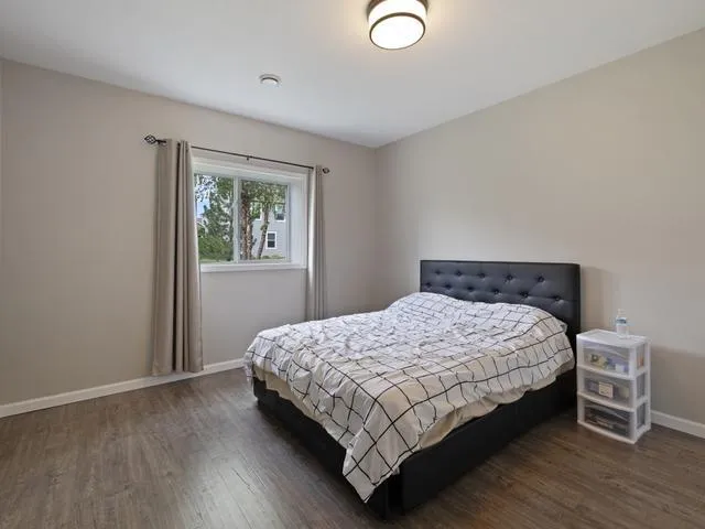 20897 Glade Avenue Lakeville, MN 55044