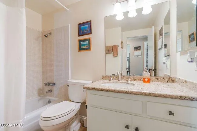 784 Woodlawn Drive Thousand Oaks, CA 91360
