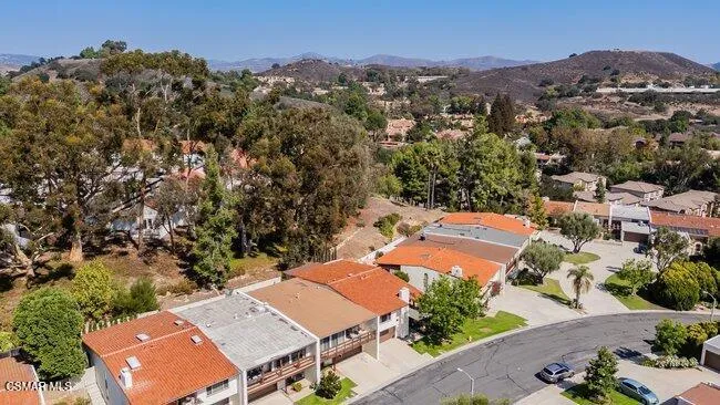 784 Woodlawn Drive Thousand Oaks, CA 91360