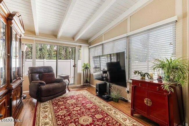 784 Woodlawn Drive Thousand Oaks, CA 91360