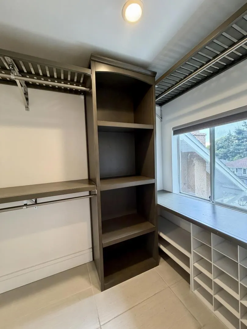 350 Santa Clara Avenue Oakland, CA 94610