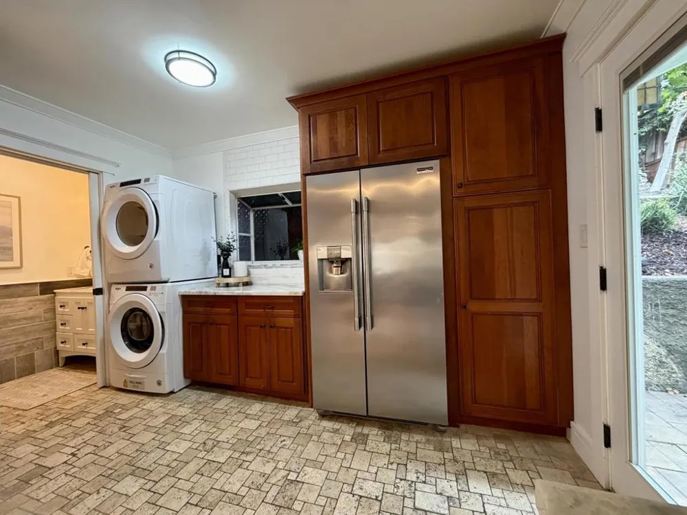 350 Santa Clara Avenue Oakland, CA 94610