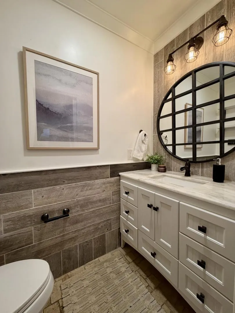 350 Santa Clara Avenue Oakland, CA 94610