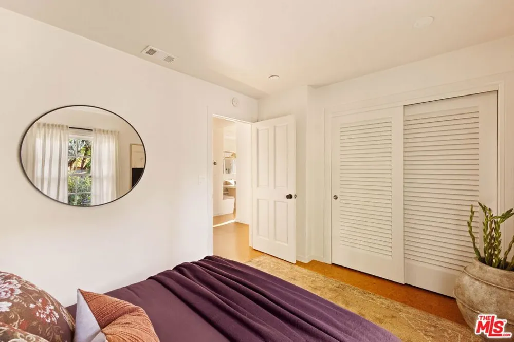 4016 Cumberland Avenue Los Angeles, CA 90027
