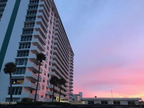 2800 Atlantic Avenue #805
