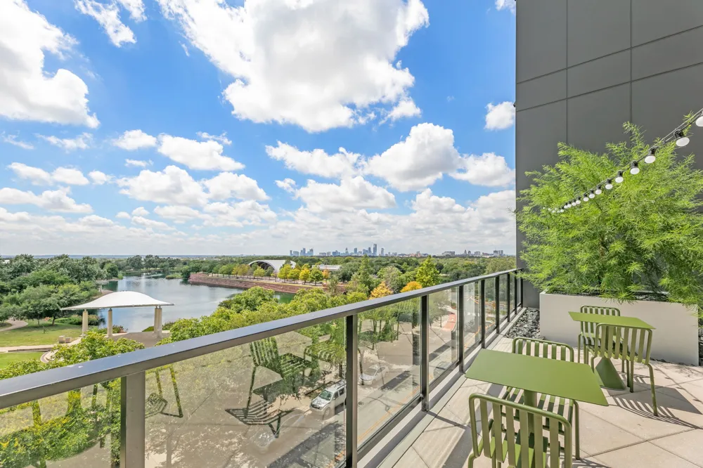 1701 Simond Avenue #407 Austin, TX 78723