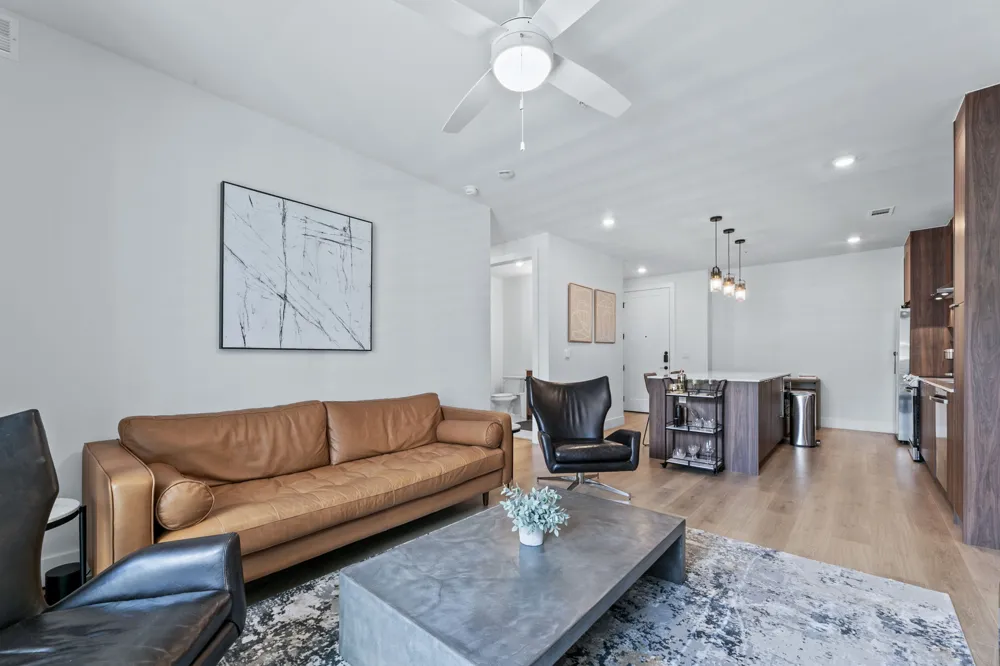 1701 Simond Avenue #407 Austin, TX 78723