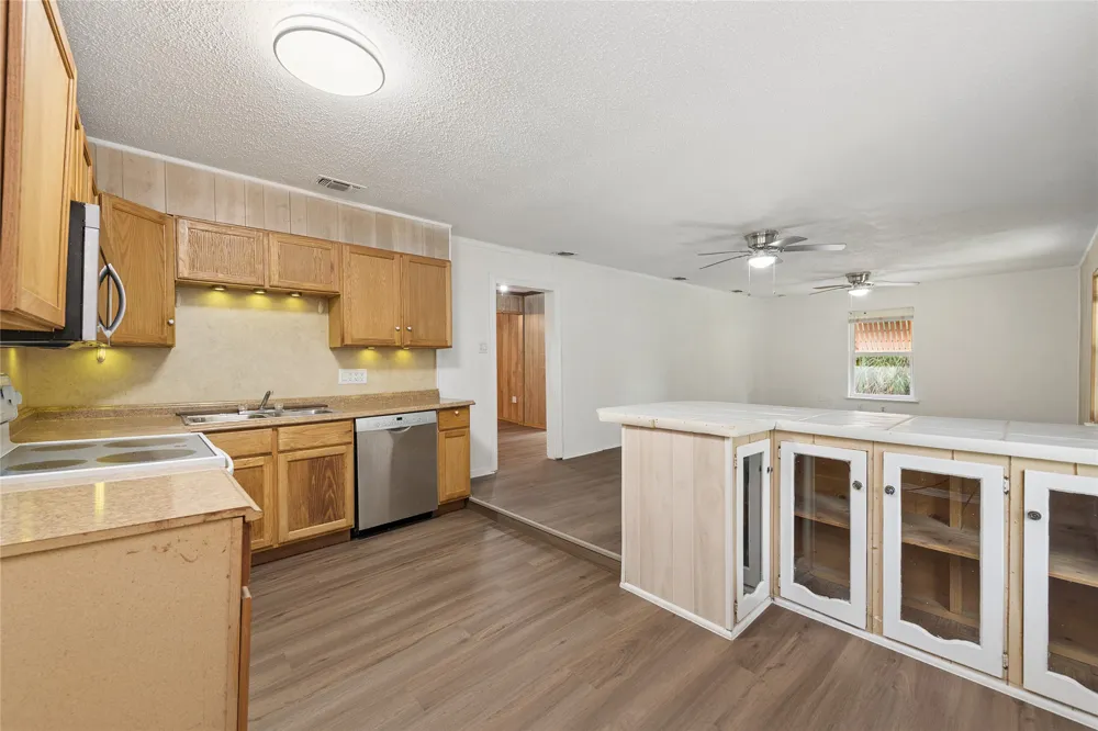 4171 Broken Bow Drive Lone Oak, TX 75453