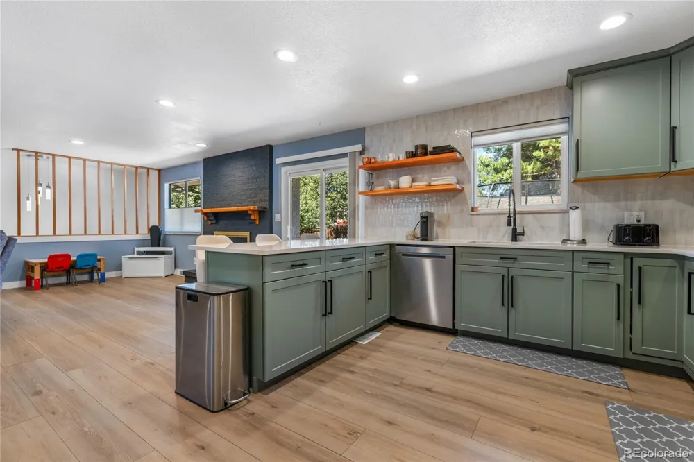 10579 W Warren Drive Lakewood, CO 80227
