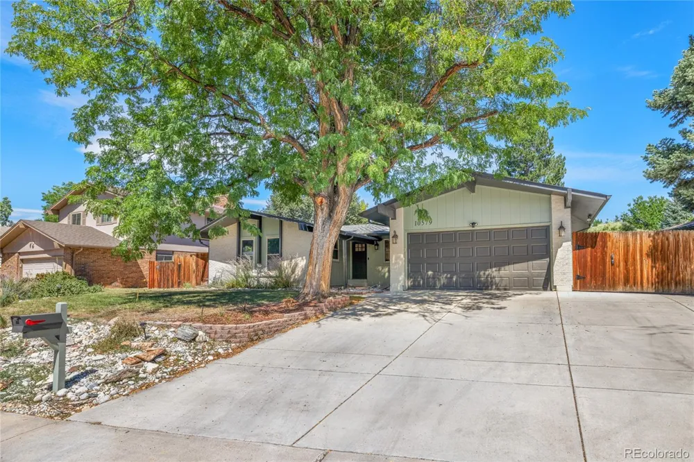 10579 W Warren Drive Lakewood, CO 80227