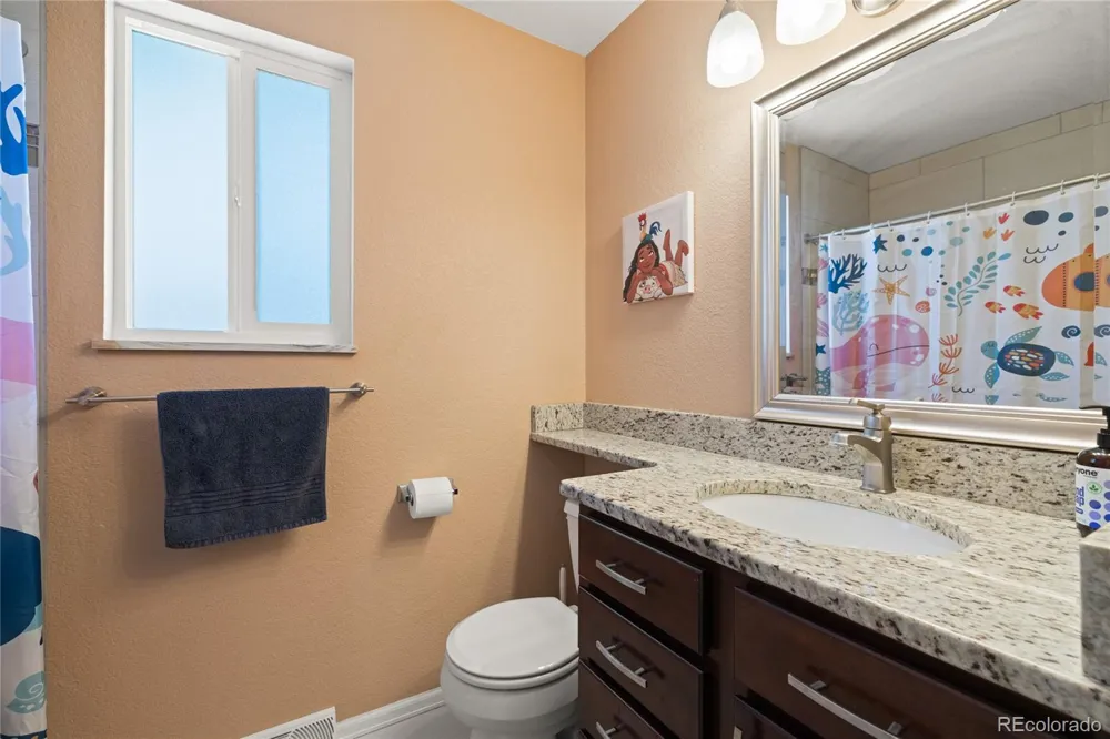 10579 W Warren Drive Lakewood, CO 80227