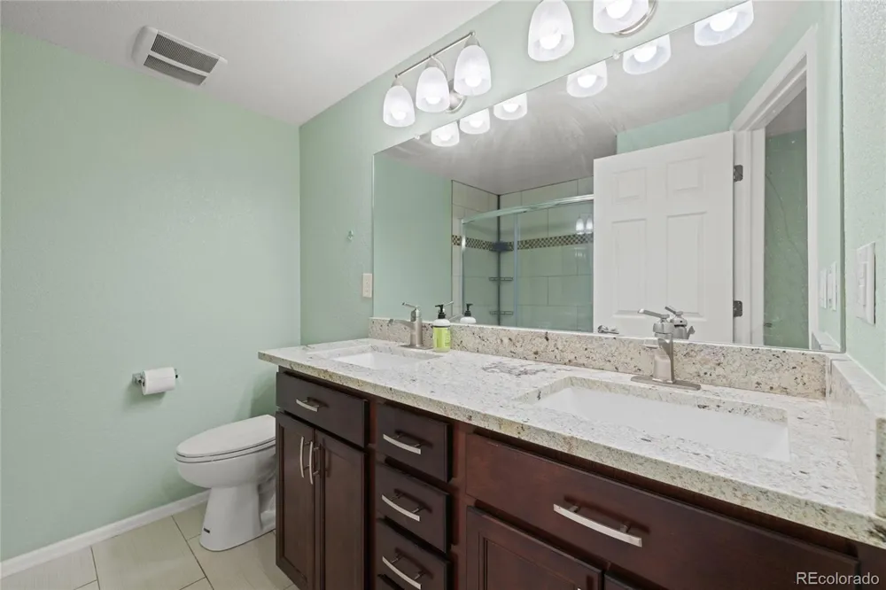10579 W Warren Drive Lakewood, CO 80227