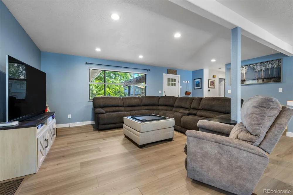 10579 W Warren Drive Lakewood, CO 80227