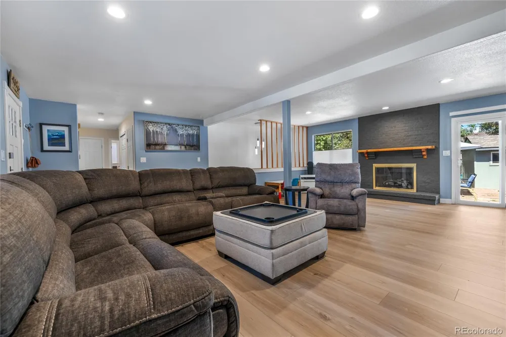 10579 W Warren Drive Lakewood, CO 80227