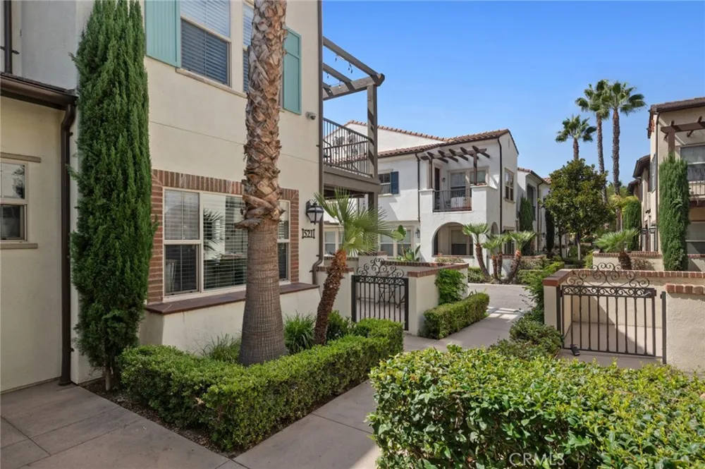521 S Kroeger Anaheim, CA 92805