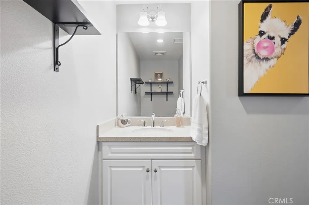 521 S Kroeger Anaheim, CA 92805