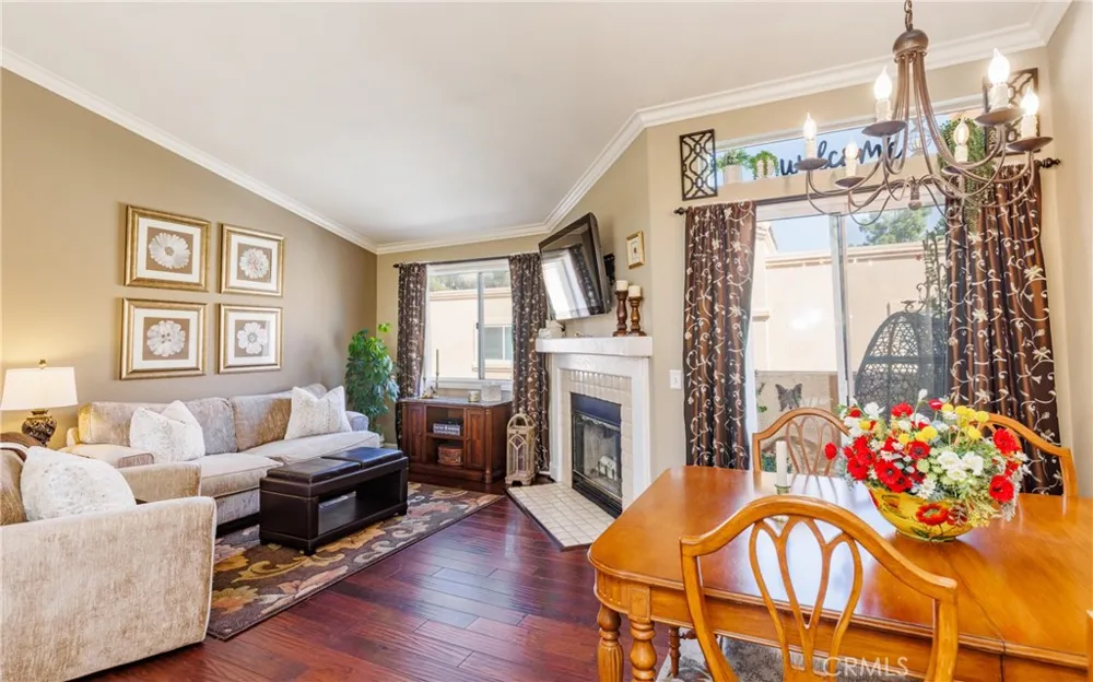 18844 Vista Del Canon #G Newhall, CA 91321