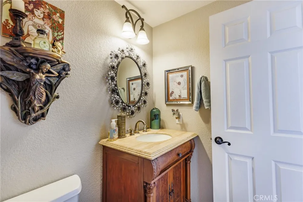 18844 Vista Del Canon #G Newhall, CA 91321