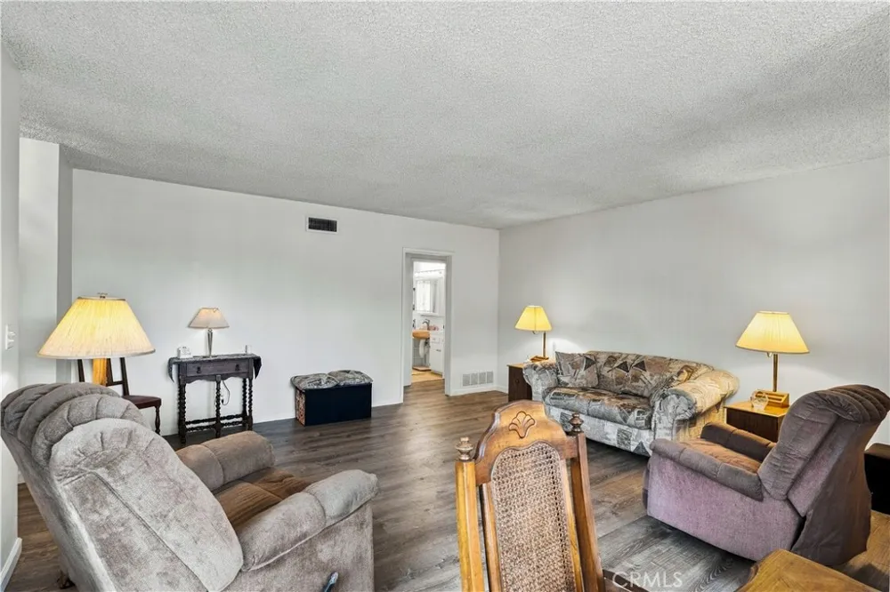 13337 Trumball Whittier, CA 90605