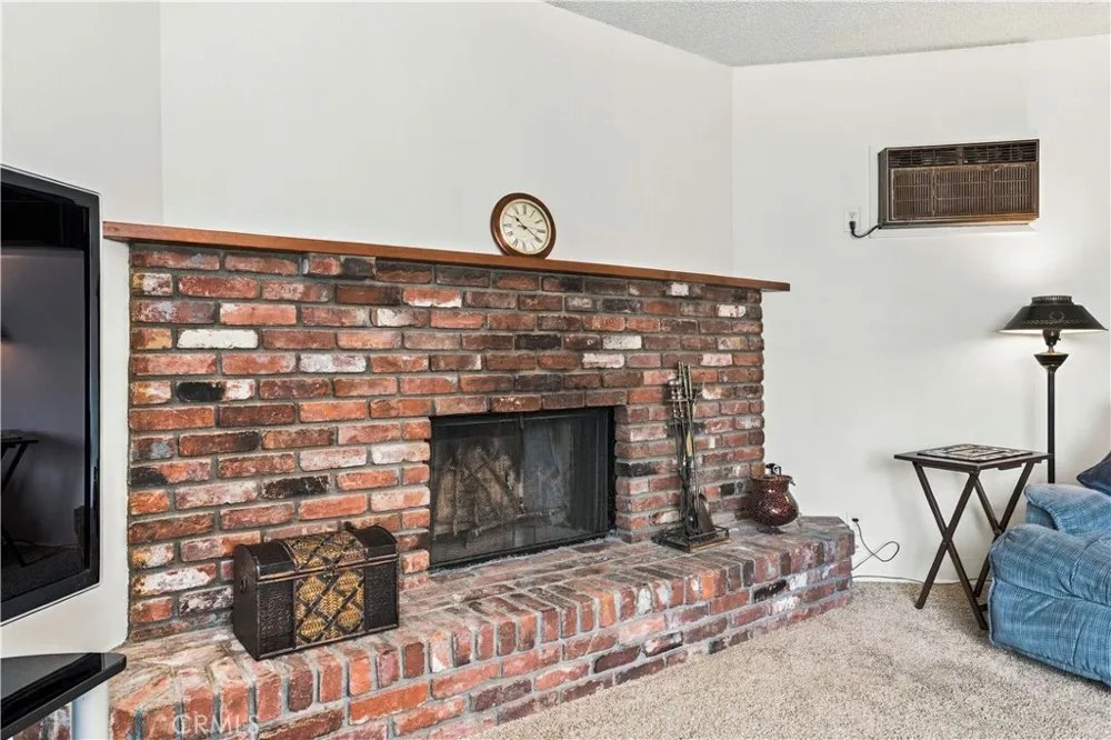 13337 Trumball Whittier, CA 90605