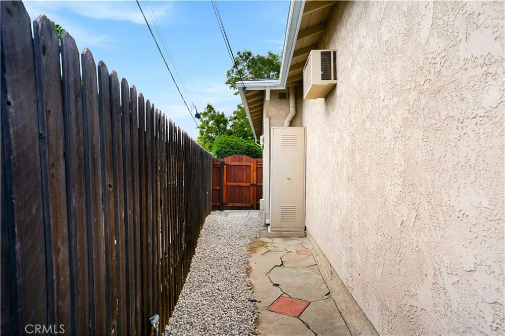 13337 Trumball Whittier, CA 90605