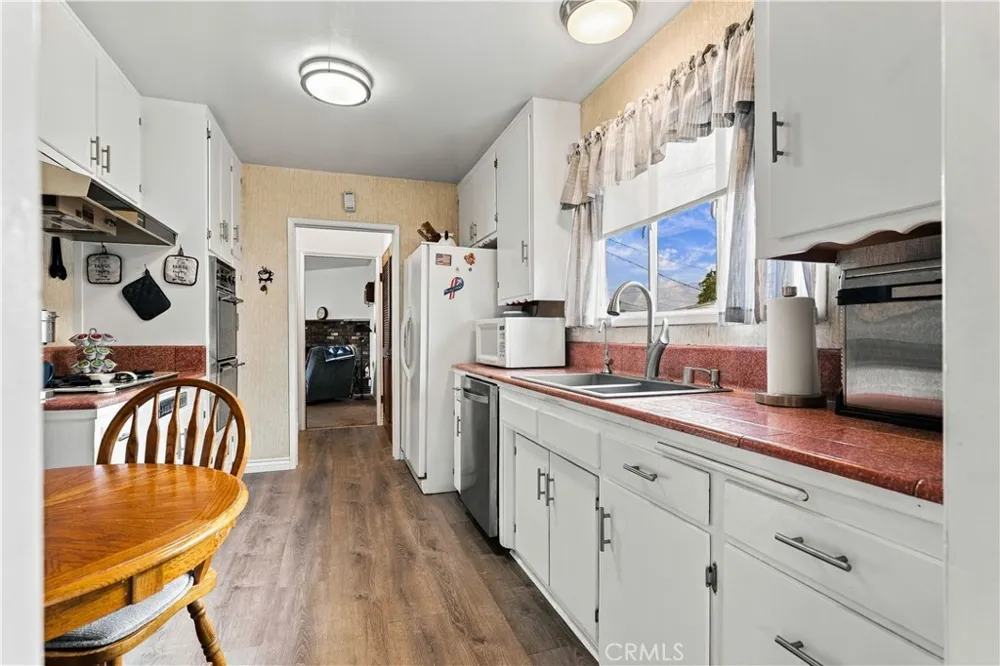 13337 Trumball Whittier, CA 90605