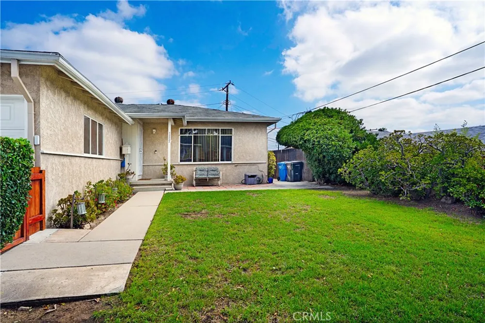 13337 Trumball Whittier, CA 90605