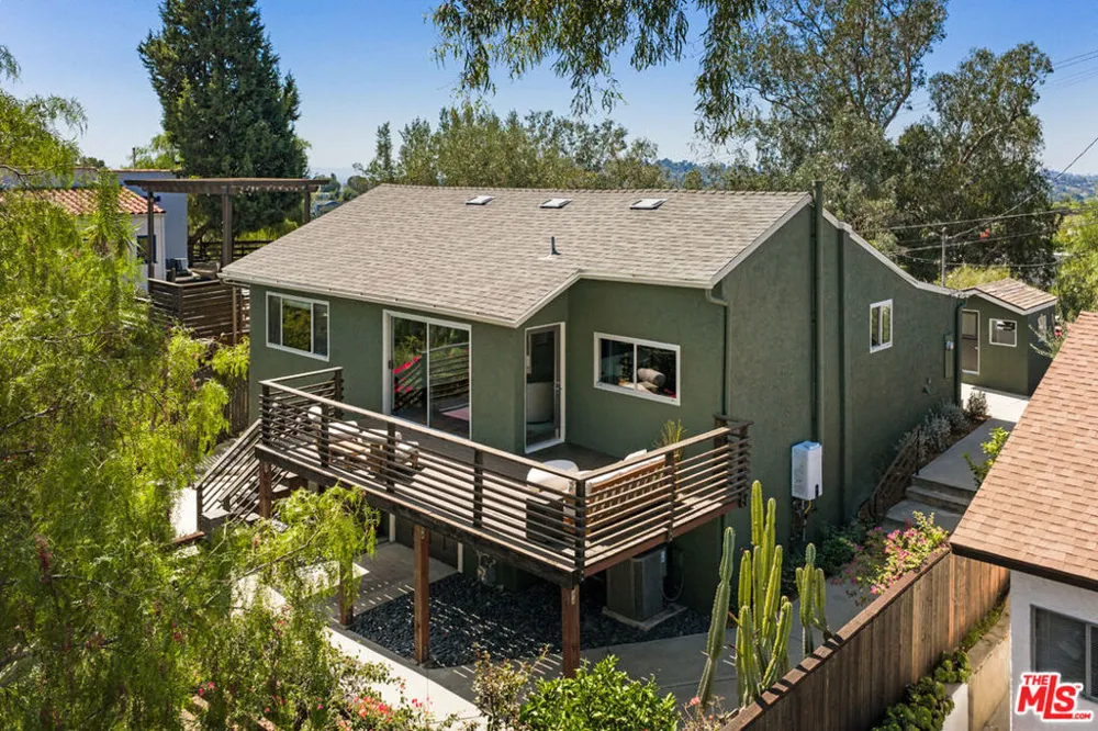 853 Tipton Terrace Los Angeles, CA 90042