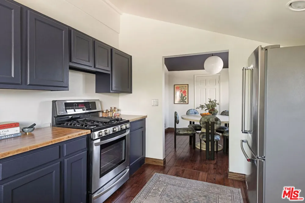 853 Tipton Terrace Los Angeles, CA 90042