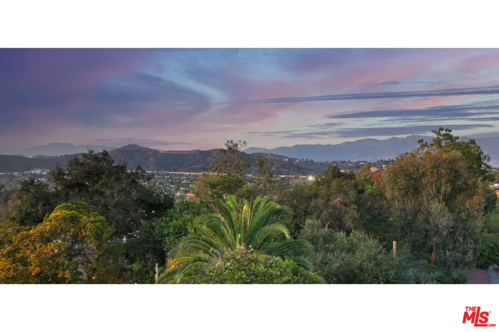 853 Tipton Terrace Los Angeles, CA 90042