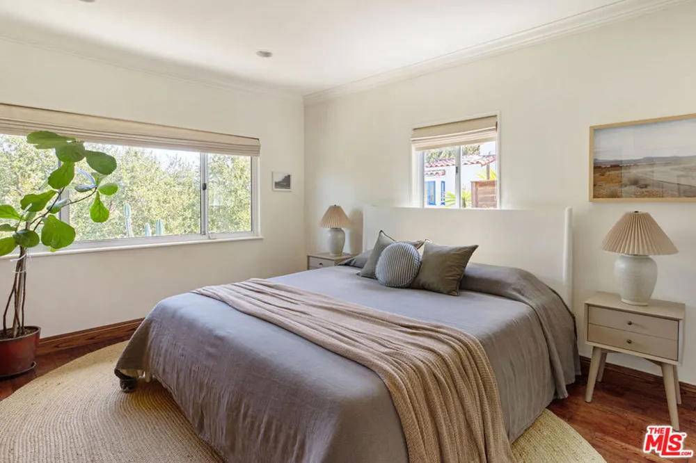 853 Tipton Terrace Los Angeles, CA 90042