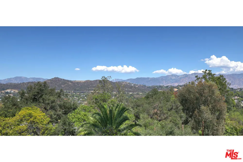 853 Tipton Terrace Los Angeles, CA 90042