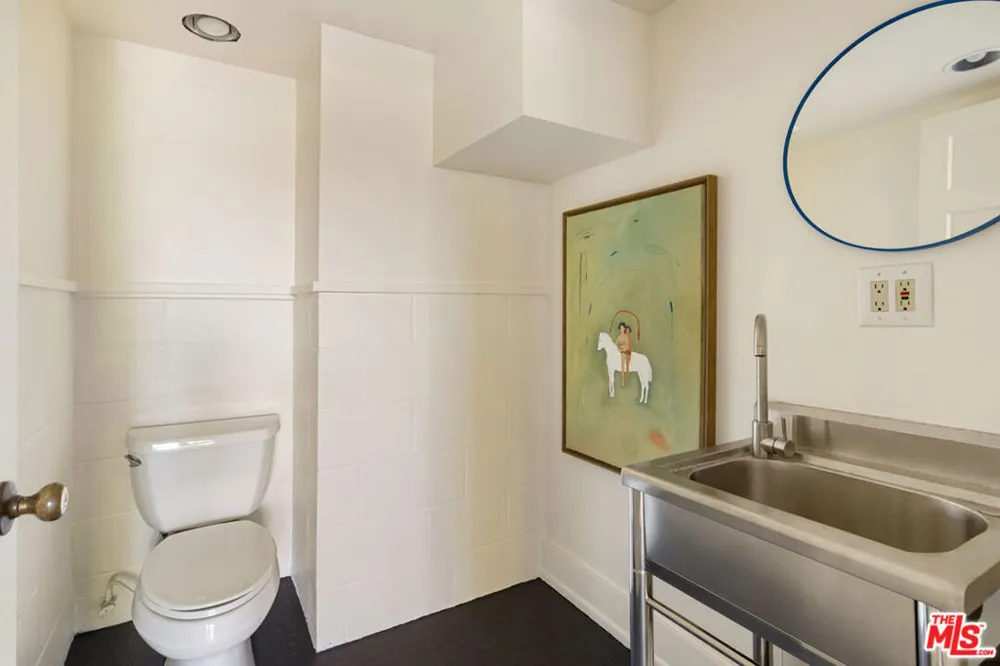 853 Tipton Terrace Los Angeles, CA 90042