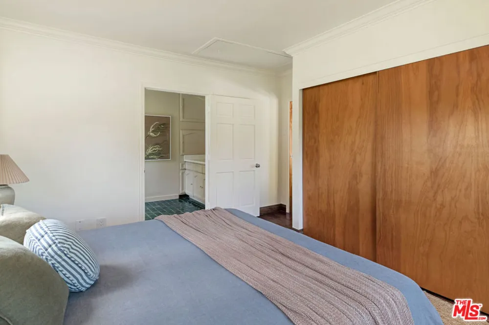 853 Tipton Terrace Los Angeles, CA 90042