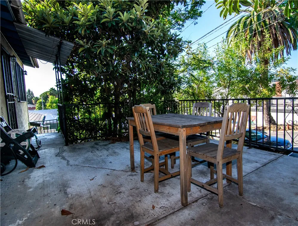 2410 Alcazar Street Los Angeles, CA 90033