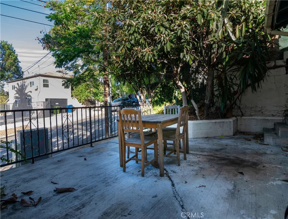 2410 Alcazar Street Los Angeles, CA 90033