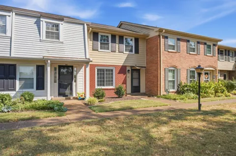 8207 Sawyer Brown Rd #M4